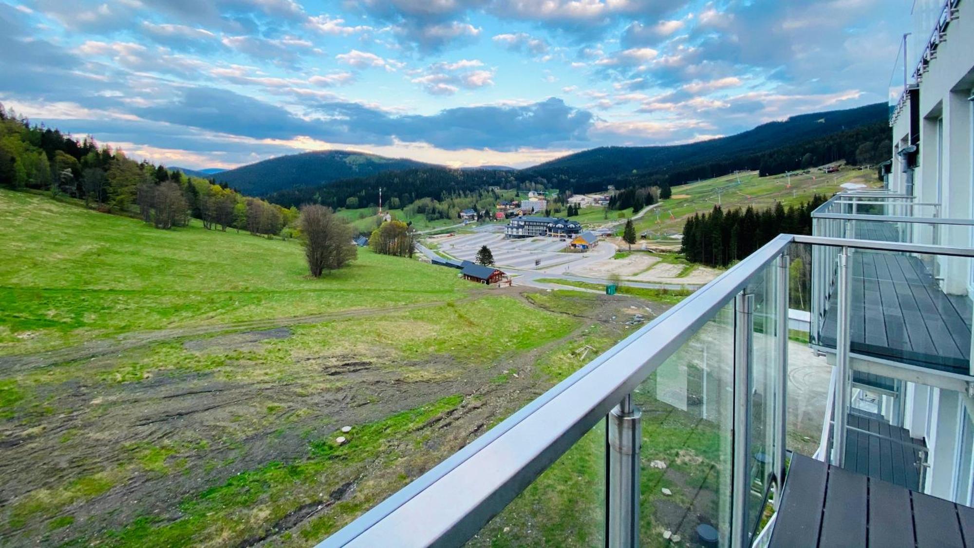 שייננה Panorama - Czarna Gora Resort By Sun & Snow Z Basenem I Sniadaniem מראה חיצוני תמונה